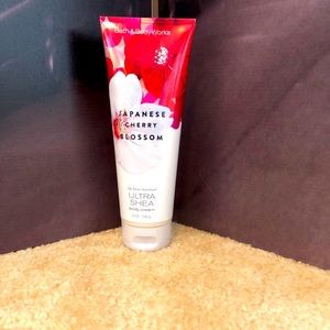 Bath and Body works! Japanese Cherry Blossom!